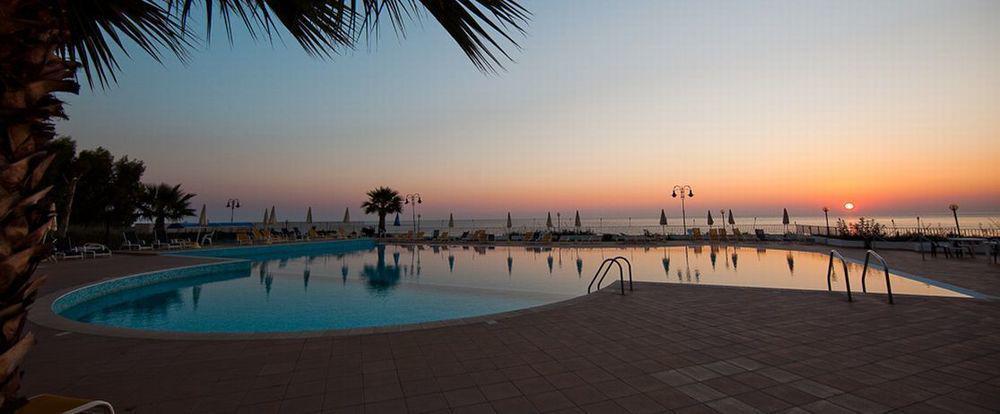 Club Esse Costa Dello Jonio Hotell Marina di Mandatoriccio Exteriör bild