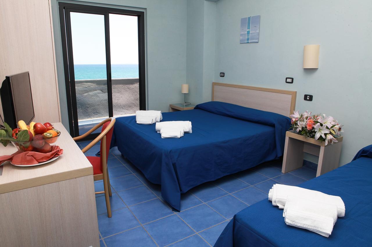 Club Esse Costa Dello Jonio Hotell Marina di Mandatoriccio Exteriör bild