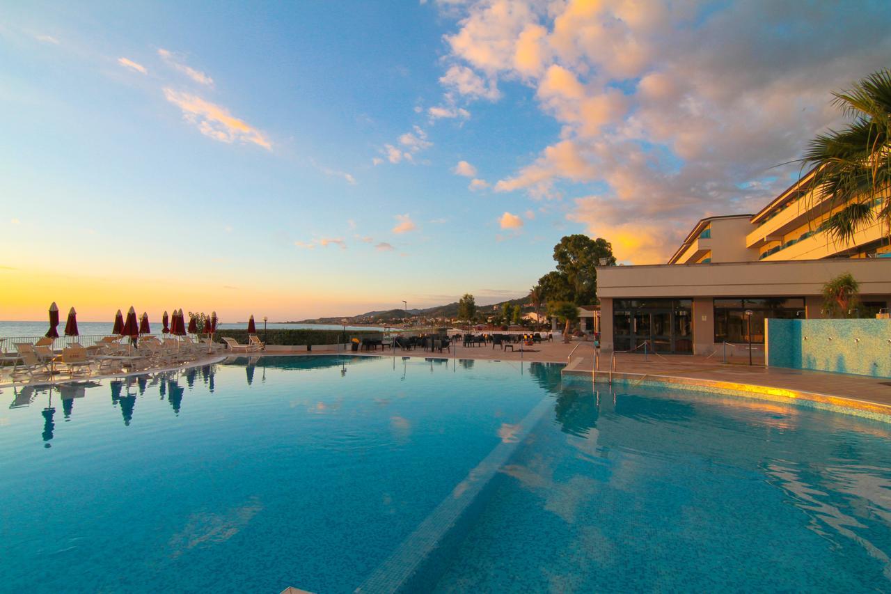Club Esse Costa Dello Jonio Hotell Marina di Mandatoriccio Exteriör bild