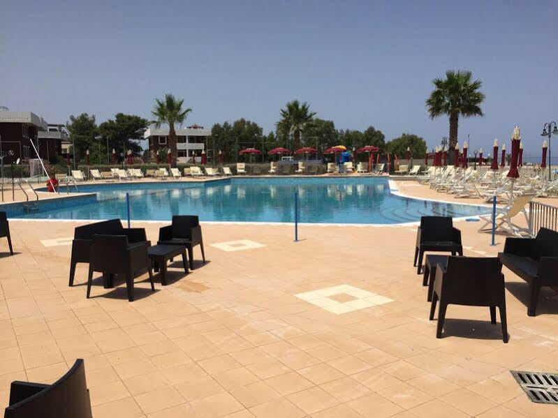 Club Esse Costa Dello Jonio Hotell Marina di Mandatoriccio Exteriör bild