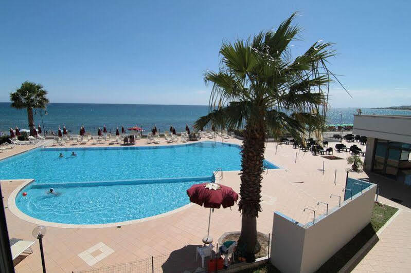 Club Esse Costa Dello Jonio Hotell Marina di Mandatoriccio Exteriör bild